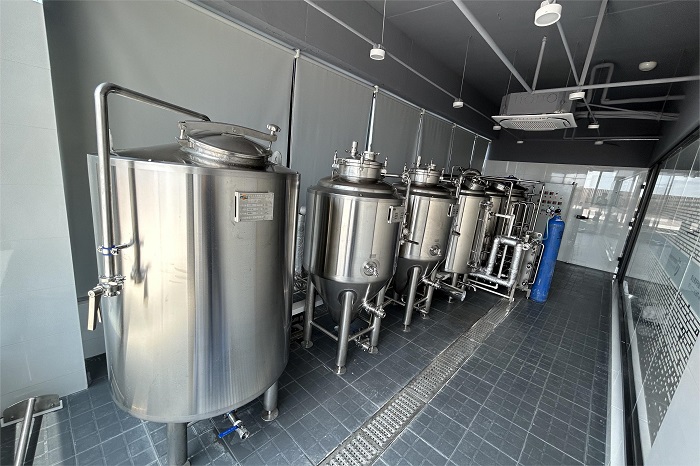精釀<a href=http://m.ngxb.net.cn/ target=_blank class=infotextkey>啤酒設備</a>-山東天泰啤酒設備